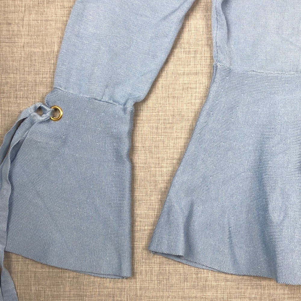 Thalia Sodi Blue Grommet Bell Sleeve Sweater Small - Picture 4 of 6